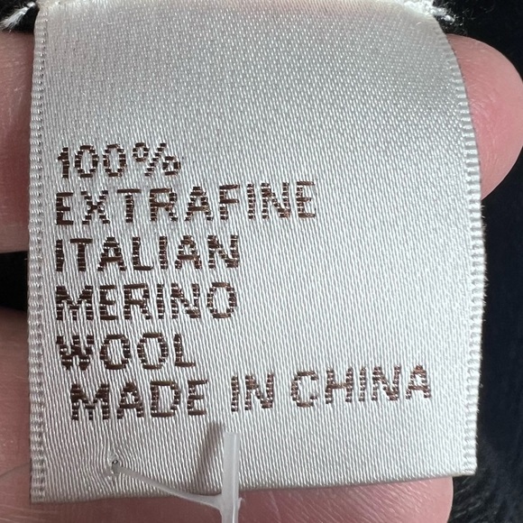 PETER MILLAR Black 100% Merino wool 1/4 zip Sweater | Nebraska Cornhuskers - Picture 7 of 7